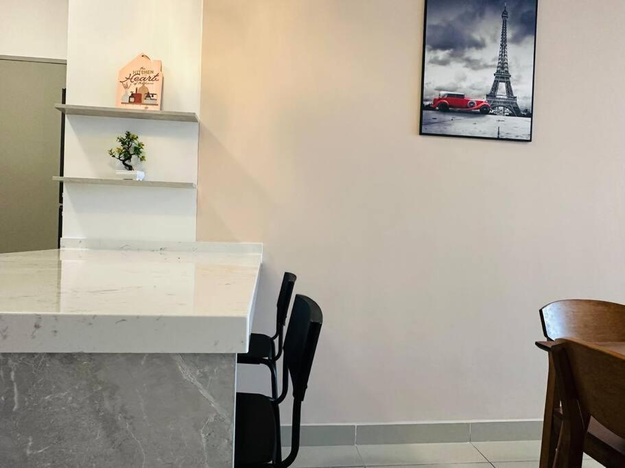 Apartment Mvd19#family 8pax 3 M Vertica Velocity Mall Cheras Ikea Mytown Short Walk To Mrt & Lrt Maluri *