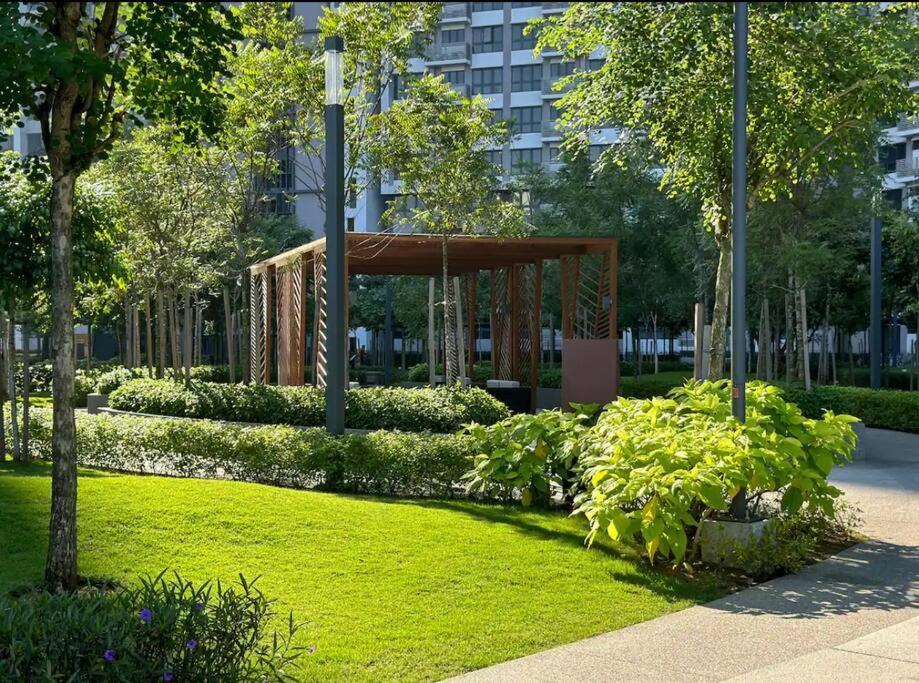 Apartment Mvd19#family 8pax 3 M Vertica Velocity Mall Cheras Ikea Mytown Short Walk To Mrt & Lrt Maluri *