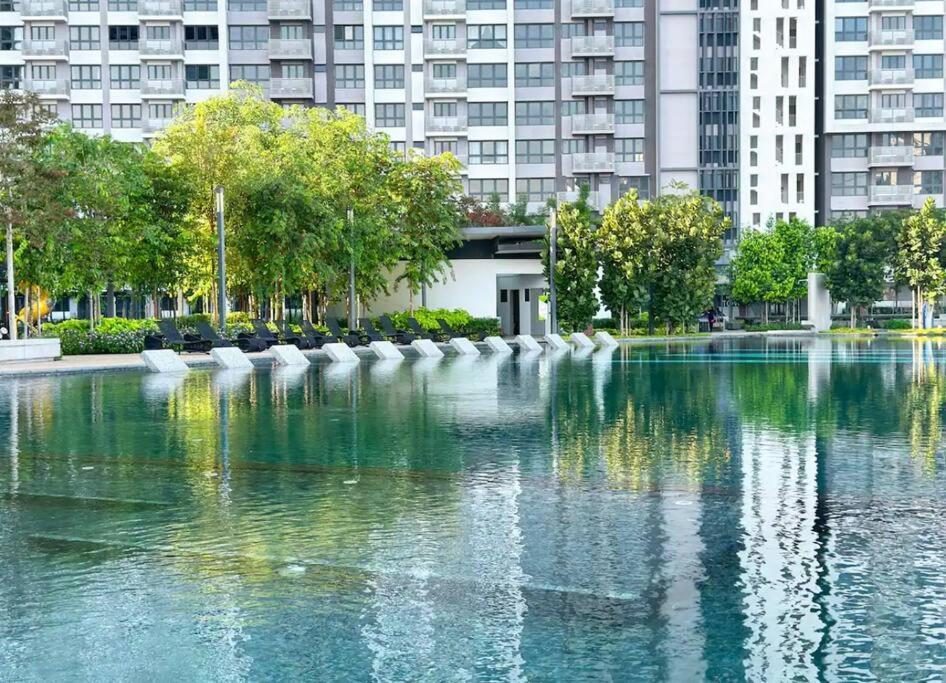 Mvd19#family 8pax 3 M Vertica Velocity Mall Cheras Ikea Mytown Short Walk To Mrt & Lrt Maluri